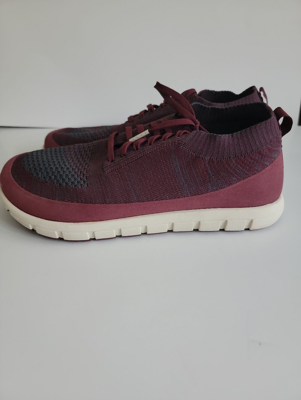 Altra Men's Knit Sneakers - Burgundy with White Sole 9.5